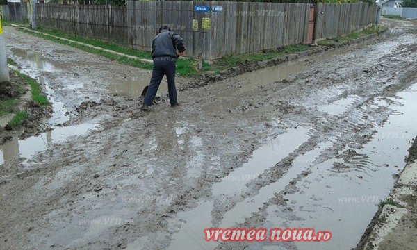 strazile INVATATURII si SIMION BARNITIU- Barlad _ ZIAR