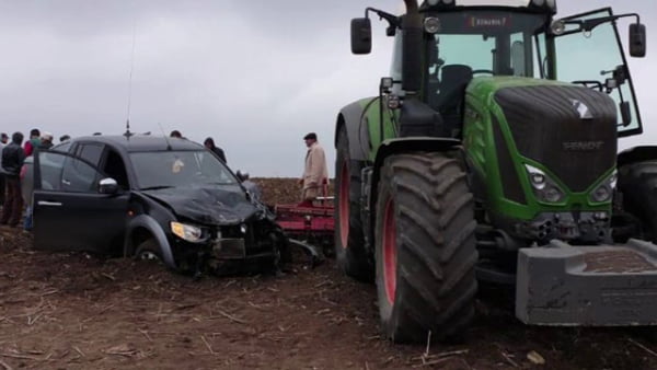 masina turtita de tractor copy